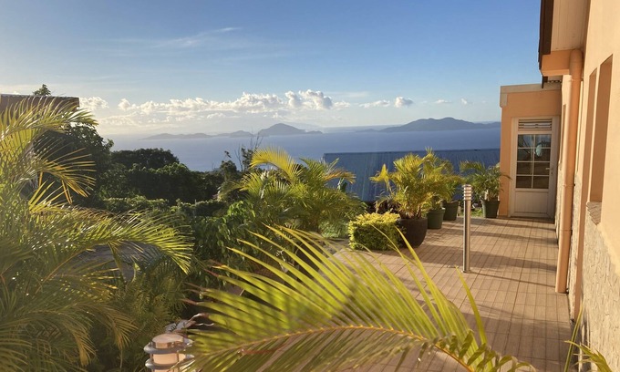 Trois-Rivieres House | Housing Carambole