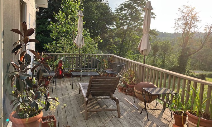 Craryville House | Hudson Valley: Spacious and Kid Friendly Retreat Near Everything!