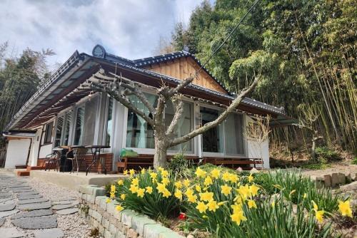 Buan-gun House | Hue Hanok Guesthouse