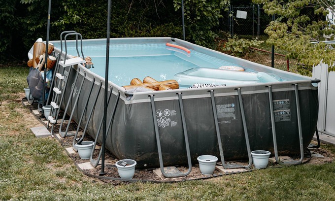 Highview House | Huge Family Friendly Home - Pool, Hammock, and Trampoline!