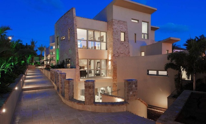 Herzliya Pituach House | Huge Villa in Hertzlya Pituach (15 min from TLV)