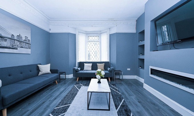 Newcastle-upon-Tyne House | Humble Home NE 2-Short stay& Long stay or Contractors