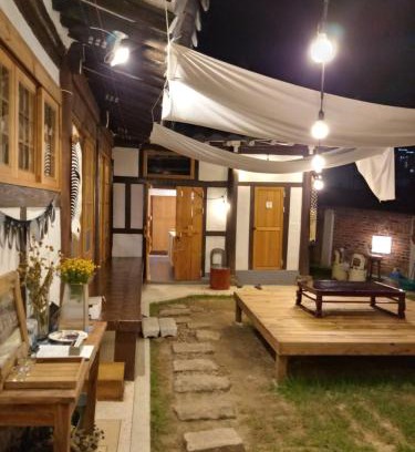 Mokpo House | Hundred Years Hanok