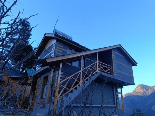 Banjar Cabin | Hunting Wood Kathkuni Cottage