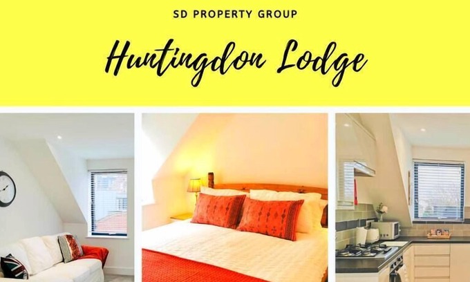 Huntingdon Apartment | Huntingdon Lodge ** Sleeps 4 **