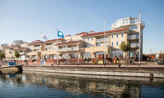 Ouddorp House | hureninzeeland - Marina Port Zélande comfort plus appartementen