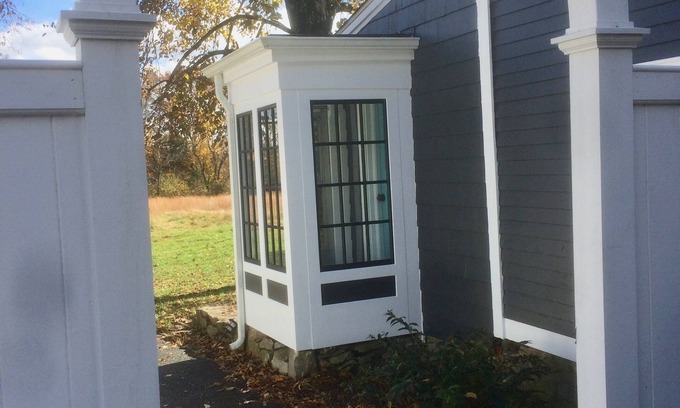 Cranston Cottage | Hurricane Hill-a farm cottage near Providence