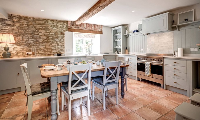 Ramsden Apartment | Hutts Bothy Holiday Let, 3 Bed & Sleeps 5