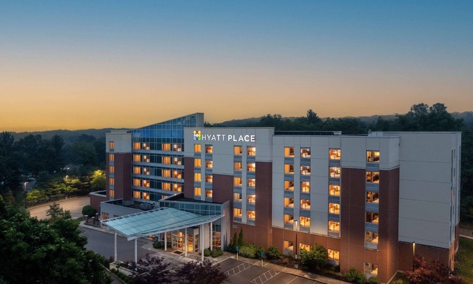 Montville Hotel | Hyatt Place Uncasville - Casino Area