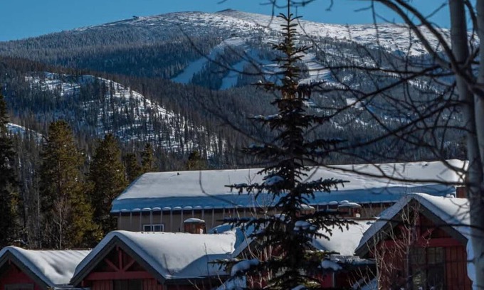 Winter Park Ski Chalet | Hygge Hideaway | Cozy Wildlife View Hot Tub