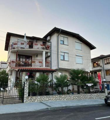 Chernomorets House | Ianakiev Guest House