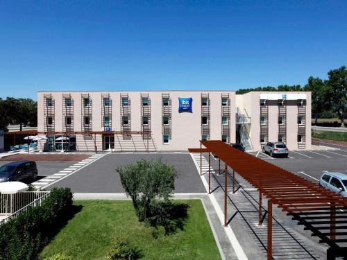 Manosque Hotel | Ibis Budget Manosque Cadarache