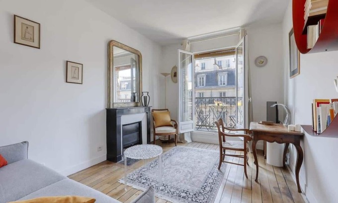 5th Arrondissement Apartment | Ideal 1 Bd Flat with Balcony - Paris 05