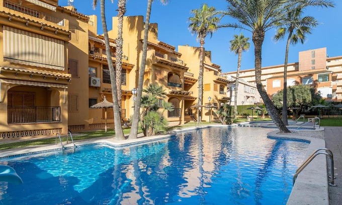La Mata Apartment | IDEAL para VERANO con PISCINA e INVIERNO con COCINA de LEÑA