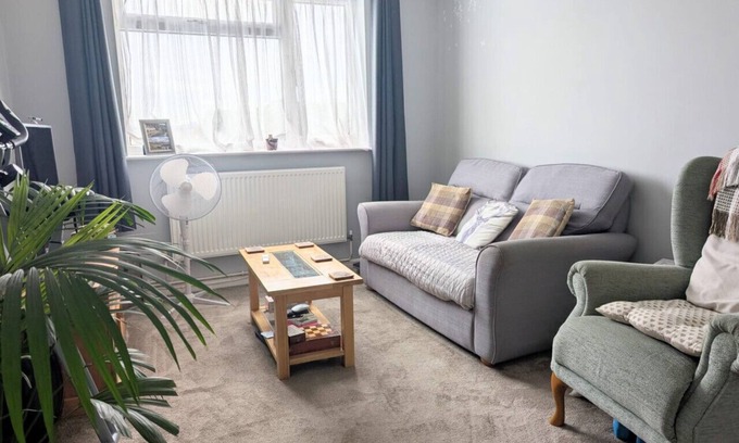 Greenwich Apartment | Ideal Woolwich base for business or leisure