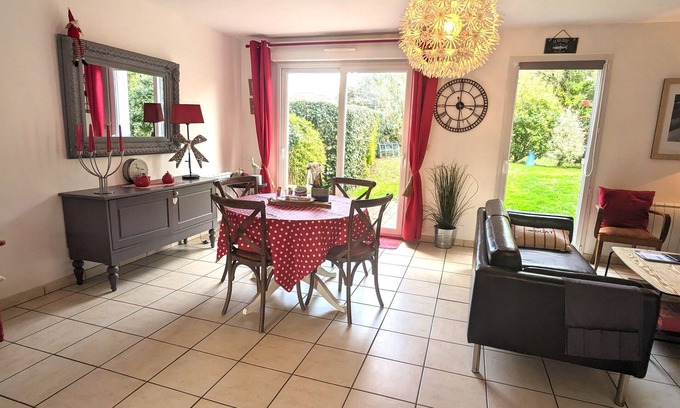 Carantec House | Ideally located 150m from the sea and the GR34 NEW FISHER HOUSE TALARMOR gite