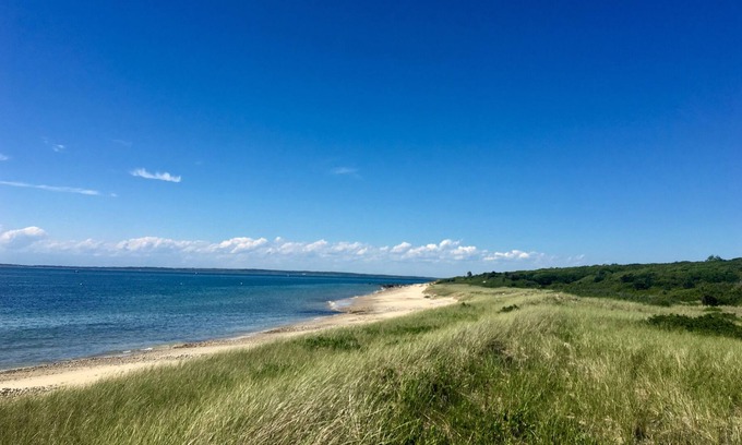 West Tisbury House | Idylic Vineyard Escape