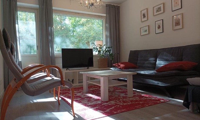 Itainen District Apartment | Ihan Puotilan Metron lähellä