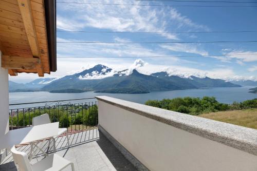 Stazzona House | Il Nido Del Colibrì