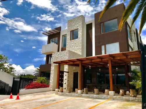 Tumbaco Hotel | Ilalo Garden Hotel & Restaurant