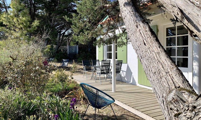 Domino House | Ile d'Oleron, seaside, direct access to the beach (50 m), WIFI
