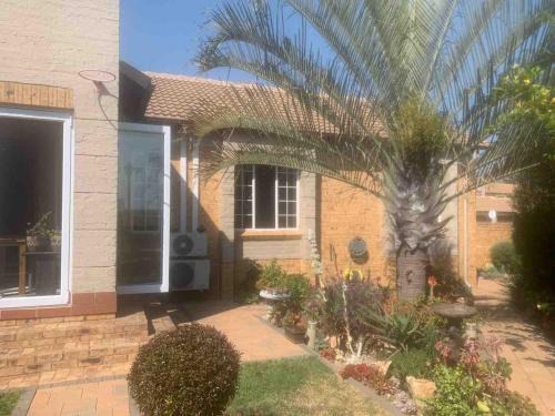 Greater Johannesburg Metropolitan Area Apartment | Imani's Retreat