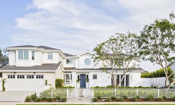 Mariners House | Immaculate 4-bedroom house with pool in beautiful Newport Beach