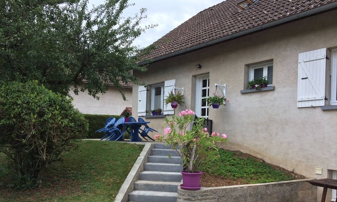 Clairvaux-les-Lacs House | In the heart of the Lakes region: ideal for holidays with family or friends