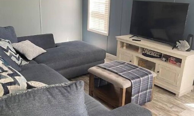 Homosassa Cottage | In the heart of Homosassa, close to all the local spots. Old Florida feeling.