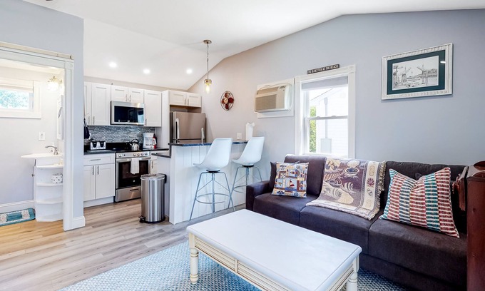 Wells Cottage | In-town cottage near the beach with marsh view, AC, saltwater pool, & hot tub