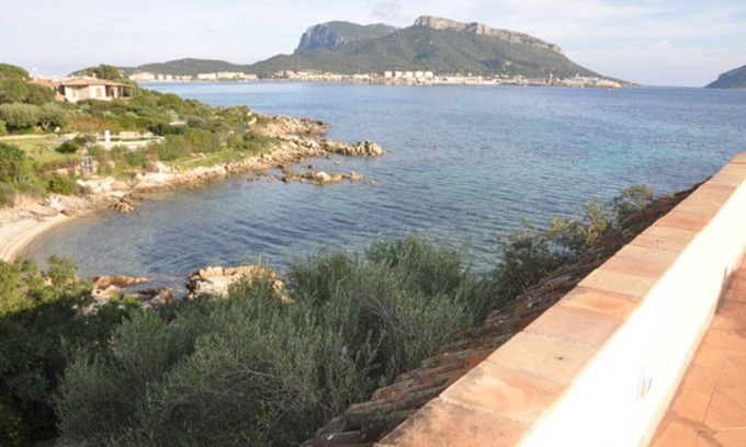 Baia Caddinas Apartment | in villa with garden on the sea apartment with sun terrace