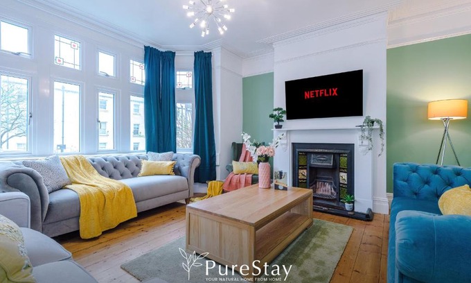 Upper Town House | Incredible 5 Bedroom House with 7 actual Beds By PureStay - 3 min walk to Central Bath