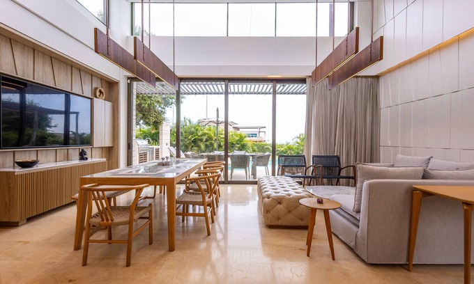 Porto Nao Villa | Incredible 4BR villa with ocean view in Calablanca