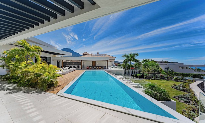 Costa Adeje Ski Chalet | Incredible luxury villa for an unfrogetable vacation