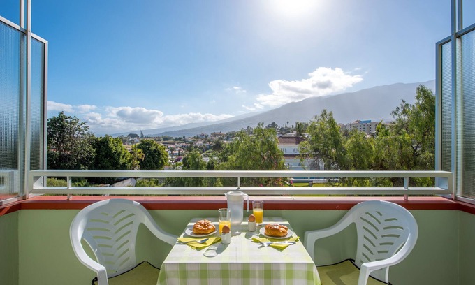 Puerto de la Cruz Apartment | Incredible Relax Studio with Mountain Views and High Speed WIFI