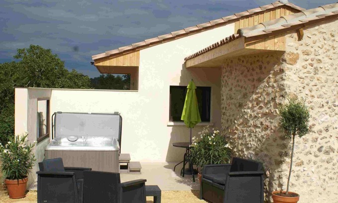 Bourrou House | Independent cottage with private Jacuzzi, swimming pool and horse riding on site