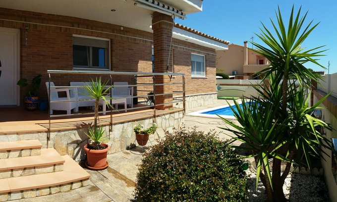 L'Hospitalet de l'Infant House | INDIVIDUAL VILLA-CHALET