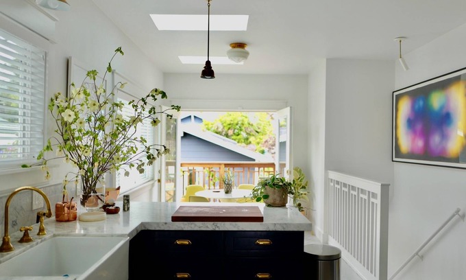 Temescal House | Indoor/outdoor living in luxury Temescal home