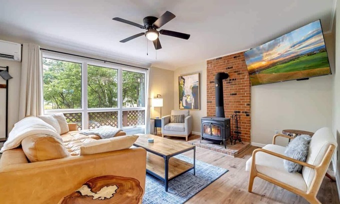 Long Pond House | IndoorPool, HotTub, GameRoom, FirePit, DogFriendly