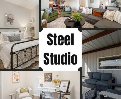 College Station House | Industrial-Chic Cottage Retreat with Outdoor Space Near Kyle Field & Easterwood Airport in Dr. College Station, Texas