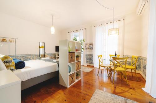 Santa Catarina Apartment | Inglesinhos Convento 3 - Bright Apartment