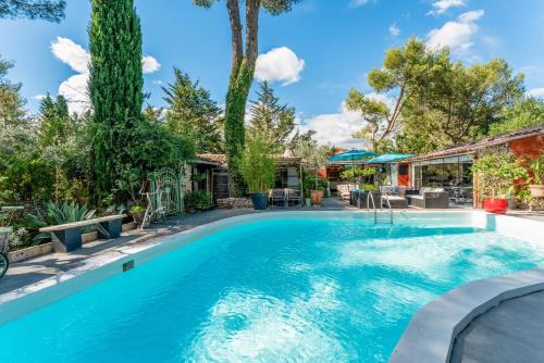 Quartier des Espesses Bed & Breakfast | Inn 4 Bears