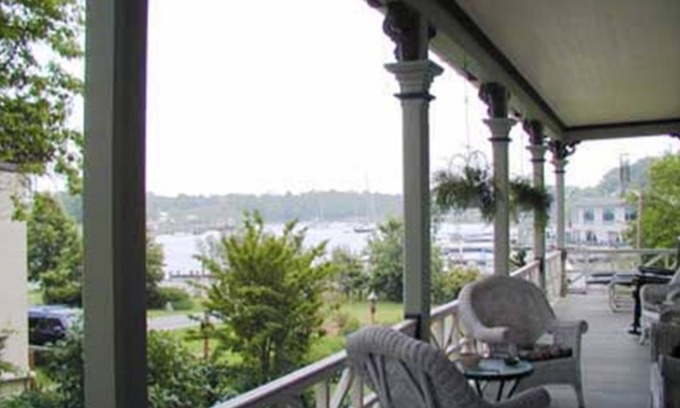 Chesapeake City Bed & Breakfast | Inn At The Canal Bed & Breakfast