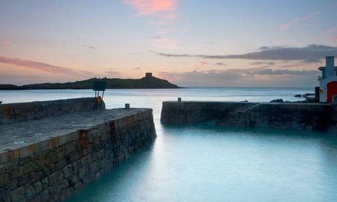 Dalkey House | Innisfree: A Two-Story Detached Gem in the Heart of Dalkey village