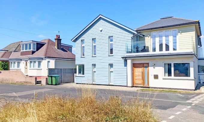 Middleton-on-Sea House | Innisfree, Middleton on Sea