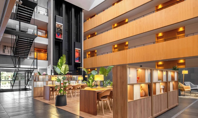 El Prat de Llobregat Hotel | INNSiDE by Meliá Barcelona Aeropuerto