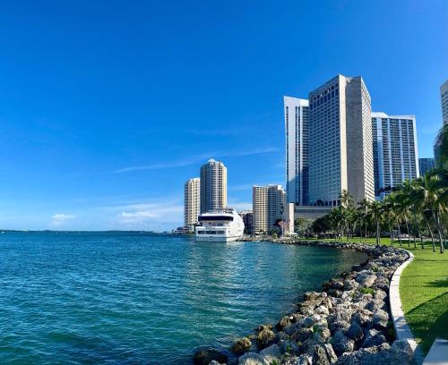 Downtown Miami Hotel | InterContinental Miami by IHG