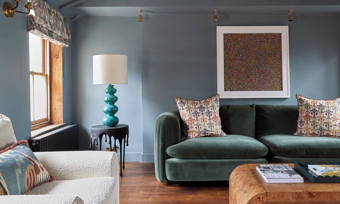 Chinatown House | Interior designed townhouse with A/C in the heart of vibrant Covent Garden