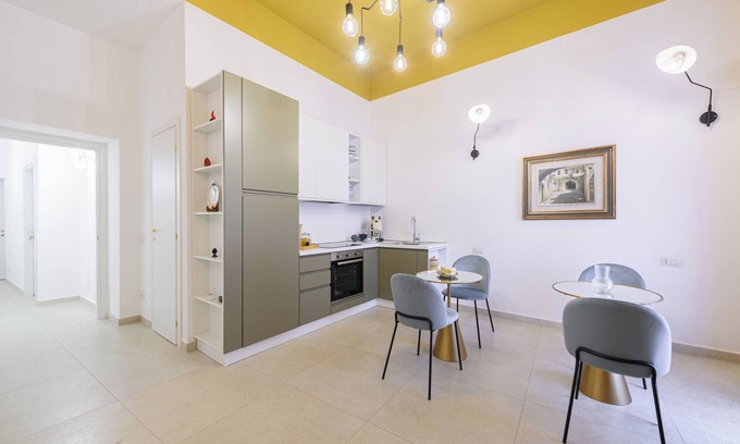 Historical Center House | Into Mann - Farnese - One Bedroom Guest House, Sleeps 4