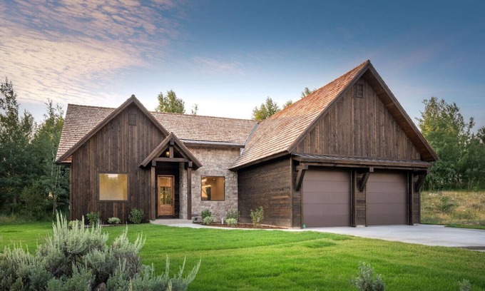 Driggs House | INTRODUCTORY RATES NEW LISTING The Aspens at Redtail Retreat
